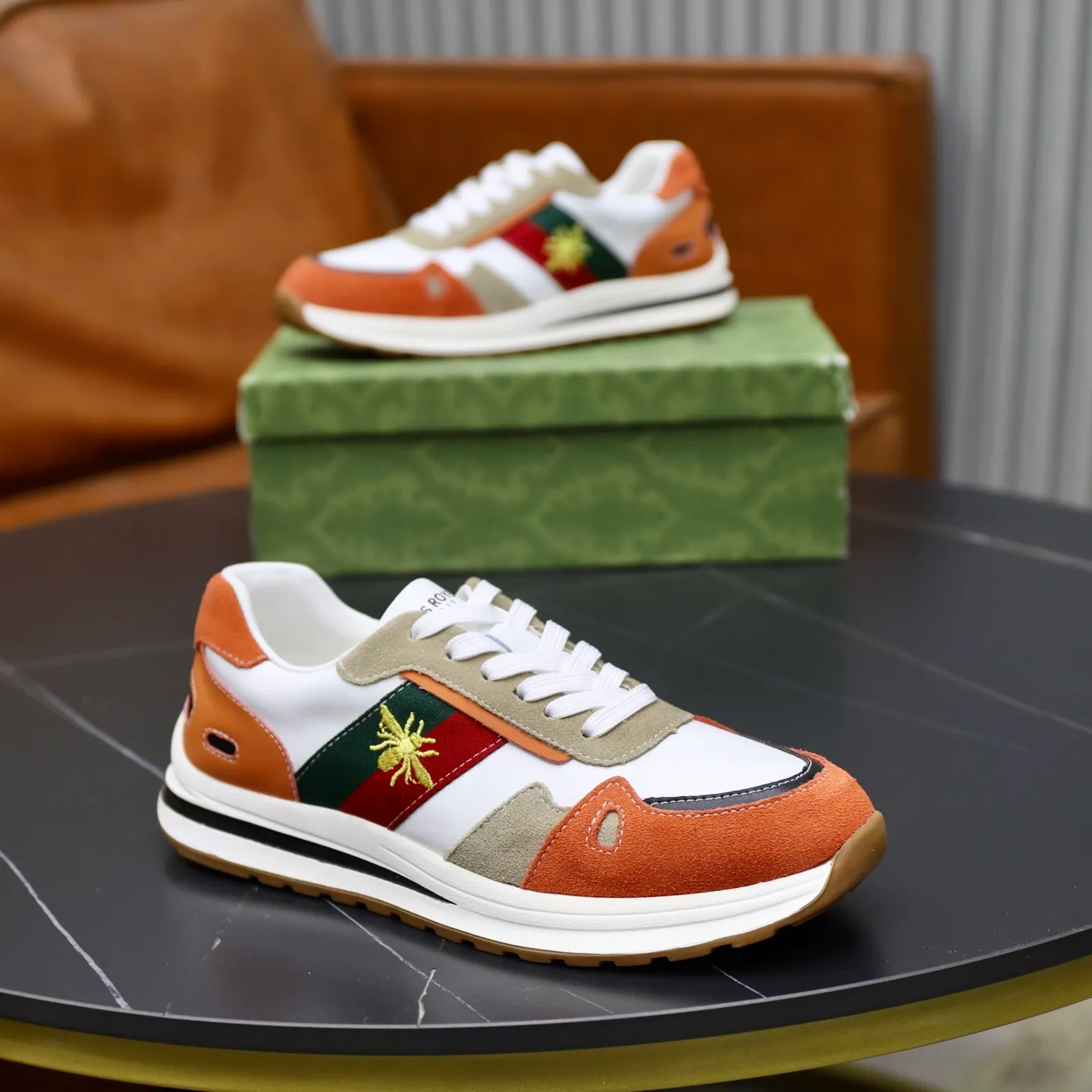 Ex-factory price: 400💰🙅‍♂️🙅‍♂️🙅‍♂️ Brand: GUCCI Standard code: 38-44 (45 customized) Grade: Same as the official website Material: Original material splicing Comfortable and breathable sheepskin lining Lightweight and wear-resistant sports outsole Style category: Men's fashionable casual shoes Running sneakers Distinguished luxury brand elements Top luxury Color: actual picture color